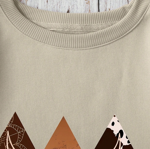 Drop Shoulder Sweatshirt With Lining And Printed Pattern - Picture 6 of 6